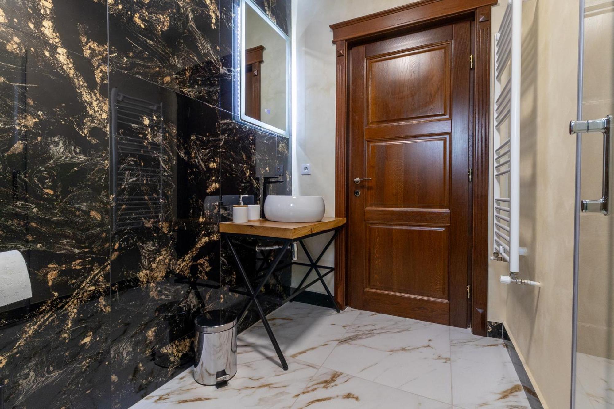 Imb Residence Окна Сибиулуй Екстериор снимка
